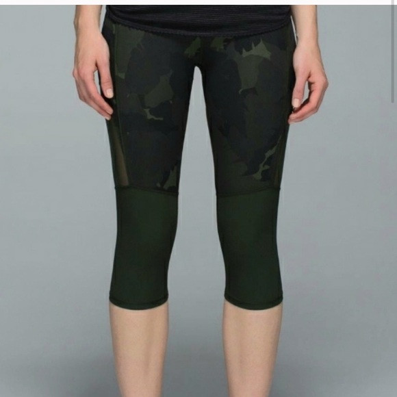 lululemon athletica Pants - Lululemon Camo green and mesh crop legging. Sz 10